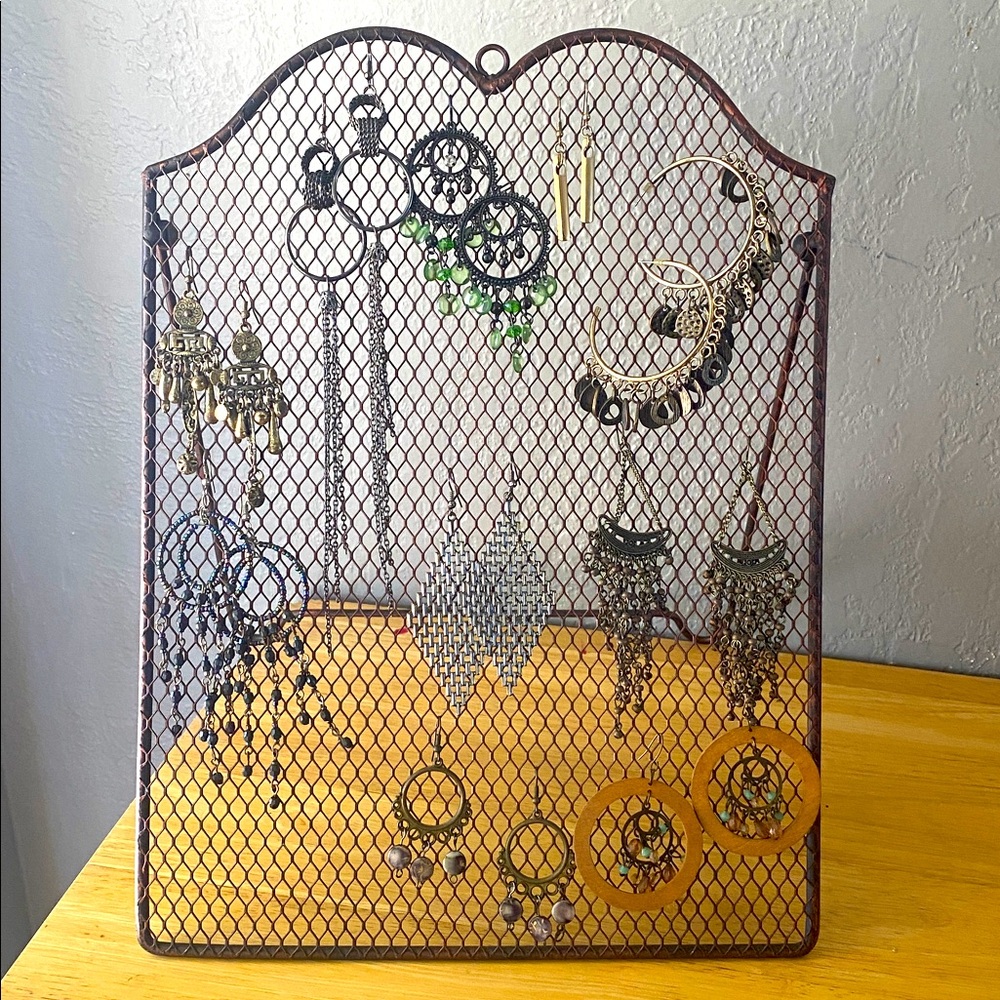 Bundle Sale 3 for $15 | Vintage 1
Earrings bracelets